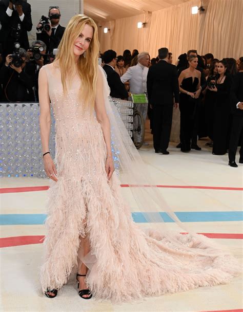 nicole kidman met gala makeup.